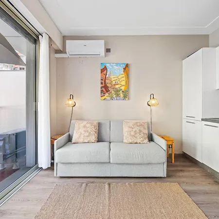 La - - Face à La - Climatisation Appartamento