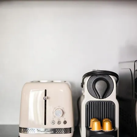 La - - Face à La - Climatisation Appartamento *